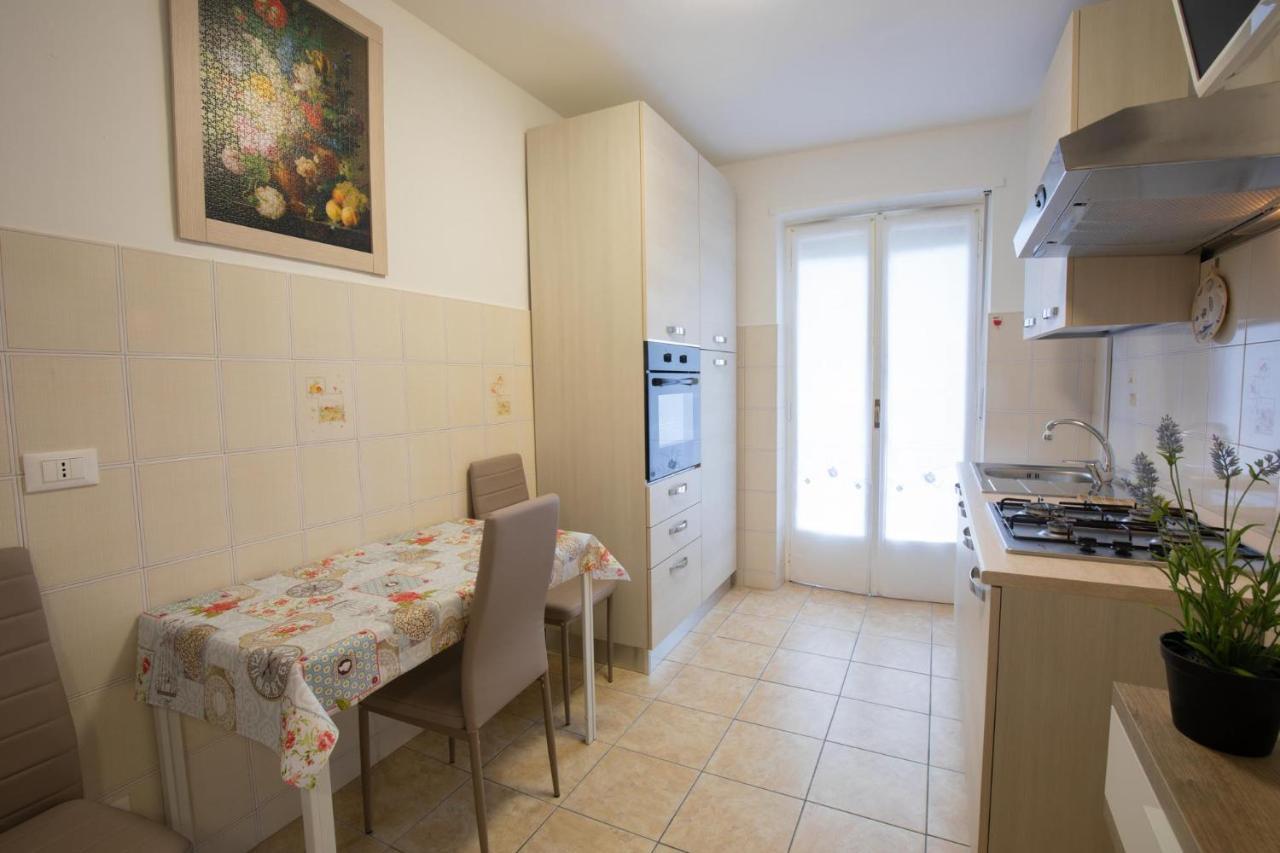 Lorenzo'S Apartement Aosta Bagian luar foto
